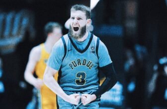 Braden Smith flirts with triple-double in No. 11 P...