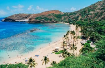 Hawaii travel 2025: How to book the best flights u...