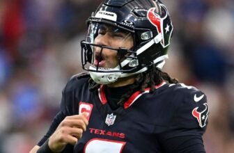 Los Angeles Chargers 12-32 Houston Texans: CJ Stro...