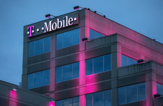 T-Mobile Is Expanding Its Starlink Beta to iPhones...