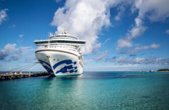 10 extra charges on cruise ships that will make yo...