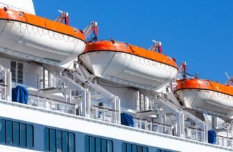 Everything to know about buying cruise travel insu...
