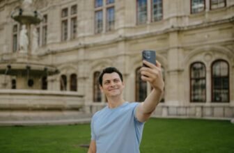 A Comprehensive eSIM for Travelers