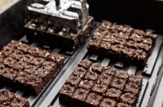 Why ‘Soil Blocking’ Is a Better Way to Grow Yo...