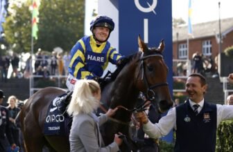Hollie Doyle rides 1,000th British winner aboard H...