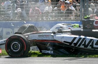 Australian GP: Lando Norris sets pace as Oliver Be...