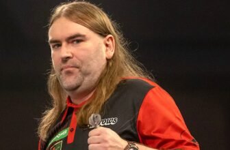 Belgian Darts Open: Ryan Searle sets up Luke Littl...