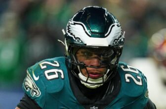 NFL: Philadelphia Eagles give running back Saquon ...