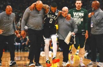 Damian Lillard feared to have torn Achilles; Doc R...