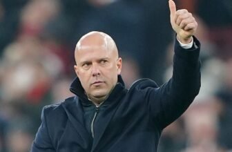 Gary Neville: Arne Slot’s debut season at Li...