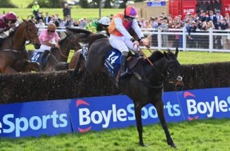 Irish Grand National: Haiti Couleurs collects bril...