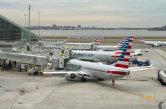American adds 4 LaGuardia routes, cuts 7 in effort...