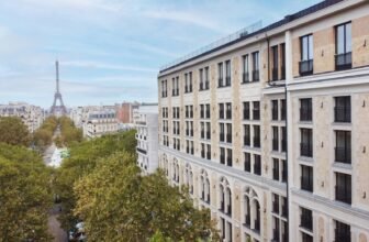 Hilton just opened a luxury hotel near the Eiffel ...