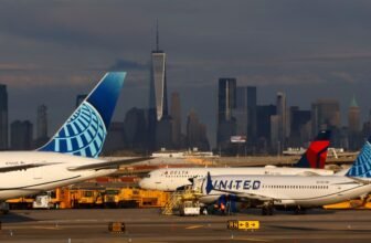 Newark ATC issues fuel mass delays, United pulls 3...