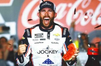 Ross Chastain makes history, goes from worst to 1s...