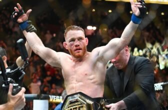 Jack Della Maddalena dethrones welterweight champ ...