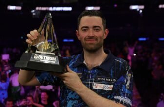 Premier League Darts Finals Night: Luke Humphries ...