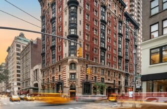 Save up to 25% on Hyatt stays in NYC this summer