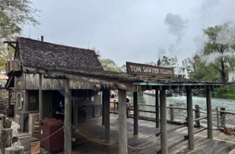 Beloved Disney World attractions that are closing ...