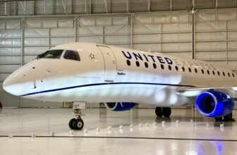 Exclusive: United shuts down Starlink Wi-Fi on reg...