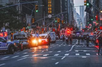 At Least 5 People Killed After Shooting At NYC Bui...