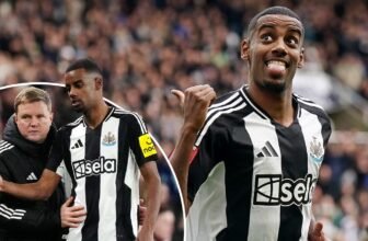 Alexander Isak transfer news: Newcastle striker tr...