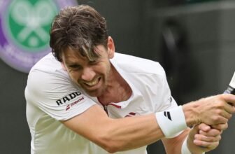 Wimbledon: Cam Norrie suffers straight-sets drubbi...
