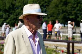 Sussex Stakes: Gosdens lament Field Of Gold’...