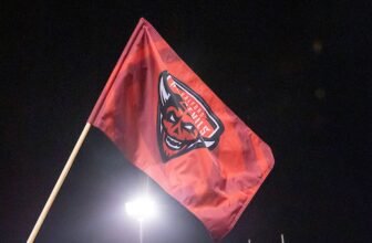 Super League: Wakefield Trinity handed 48-0 victor...