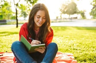 Journal Prompts For Transformative Self-Reflection