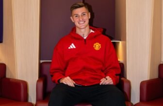 Benjamin Sesko transfer news: Man Utd complete dea...