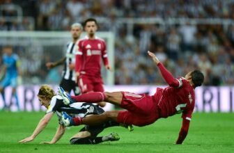 Newcastle 2-3 Liverpool: Arne Slot criticises host...
