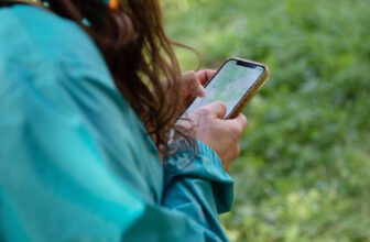 Some iPhone Users Are Getting Another Year of Free...