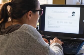 Applicants say AI makes the job market hell. OpenA...