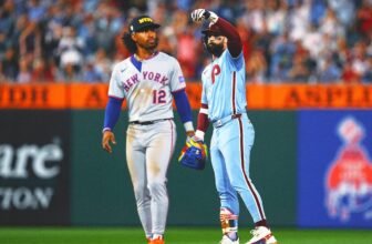 Mets’ Wild-Card Slide Continues as Phillies ...