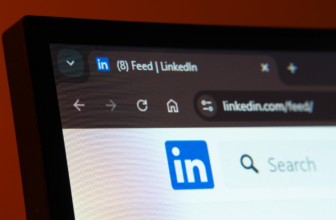 Scammers Are Impersonating LinkedIn | Lifehacker