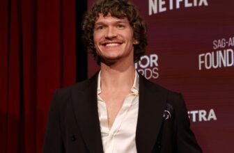 ‘Heated Rivalry’ star Connor Storrie e...