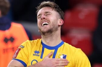 Mansfield stun Sheffield United as Norwich, West B...
