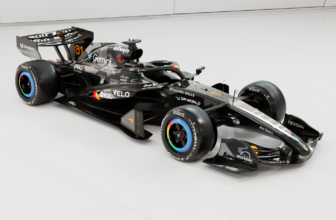 F1 2026: McLaren MCL40 and Red Bull RB22 cars reve...