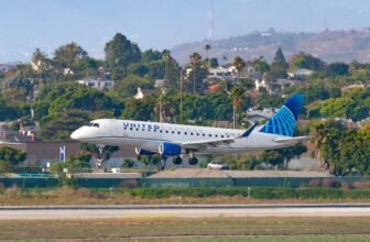 United Airlines eyes summer 2026 travel in 14-rout...