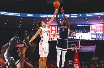 No. 4 Arizona Hands No. 2 Houston Its 1st Home Los...