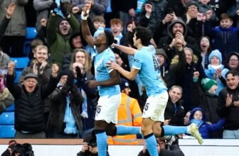Man City 2 – 0 Salford City