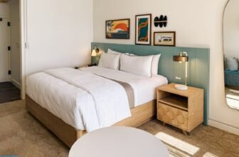 Marriott 25,000-point free night certificate top-o...