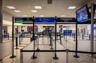 TSA delays boil over 3 weeks into partial governme...