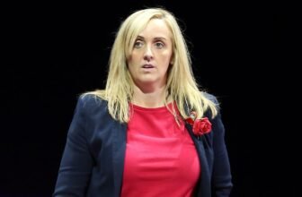 England Netball: Tracey Neville admits she is R...